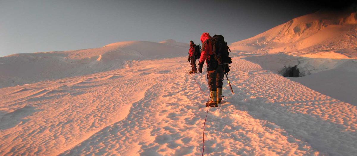 island-peak-climbing